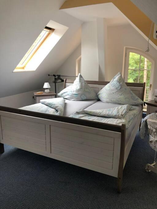 Penthouse Bernd Im Waldschloesschen Direkt Am See เวนดิสช์รีทซ์ ภายนอก รูปภาพ